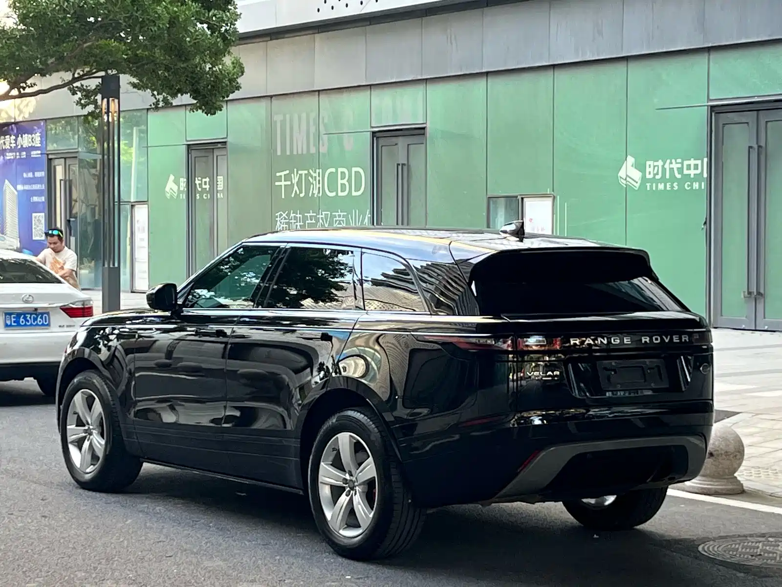 صورة 4 - Land Rover Range Rover Velar