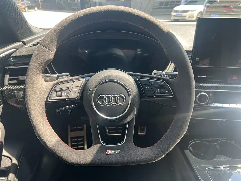 AUDI RS 4