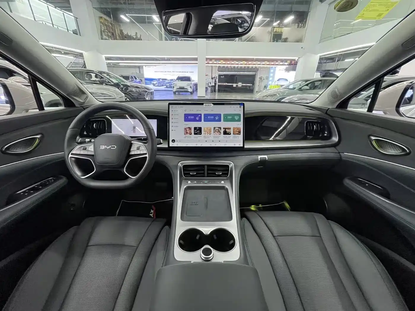 BYD Hai Shi 07 DM-i 2025 150 Pilot+ Edition фото 9
