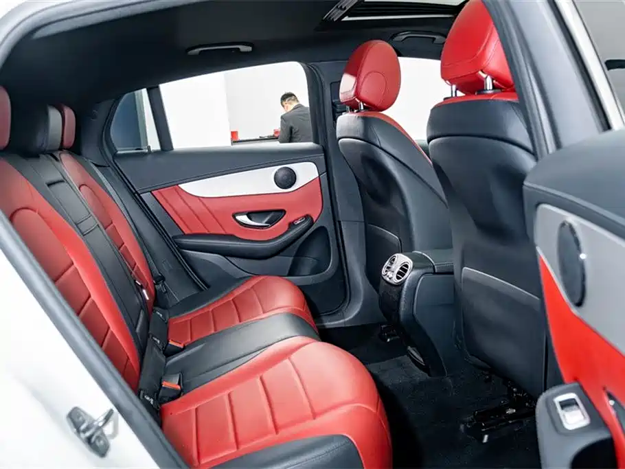 Mercedes-Benz GLC Coupe 2019 GLC 200 4MATIC Coupe SUV фото 20