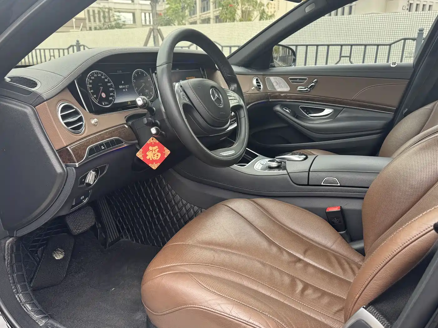 Mercedes-Benz S-Class 2016 S 320 L Business Edition фото 4