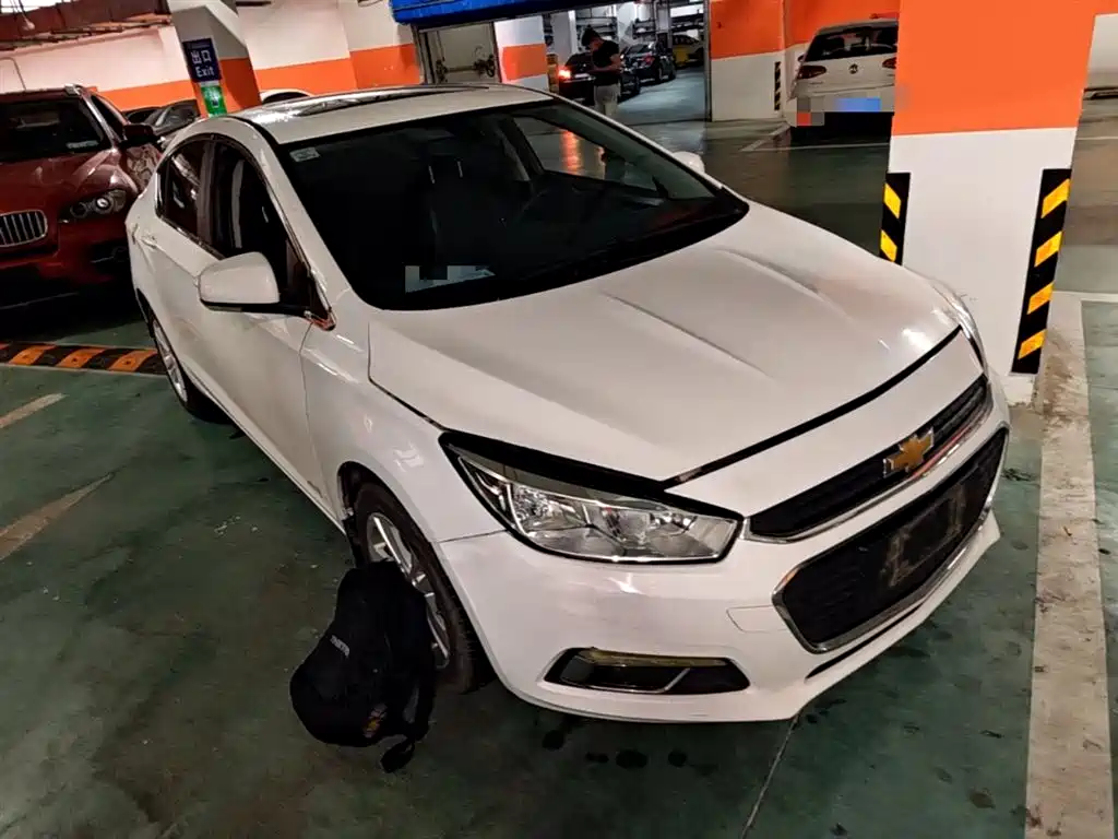 Chevrolet Cruze 2016 1.5L Manual Elite Edition фото 7