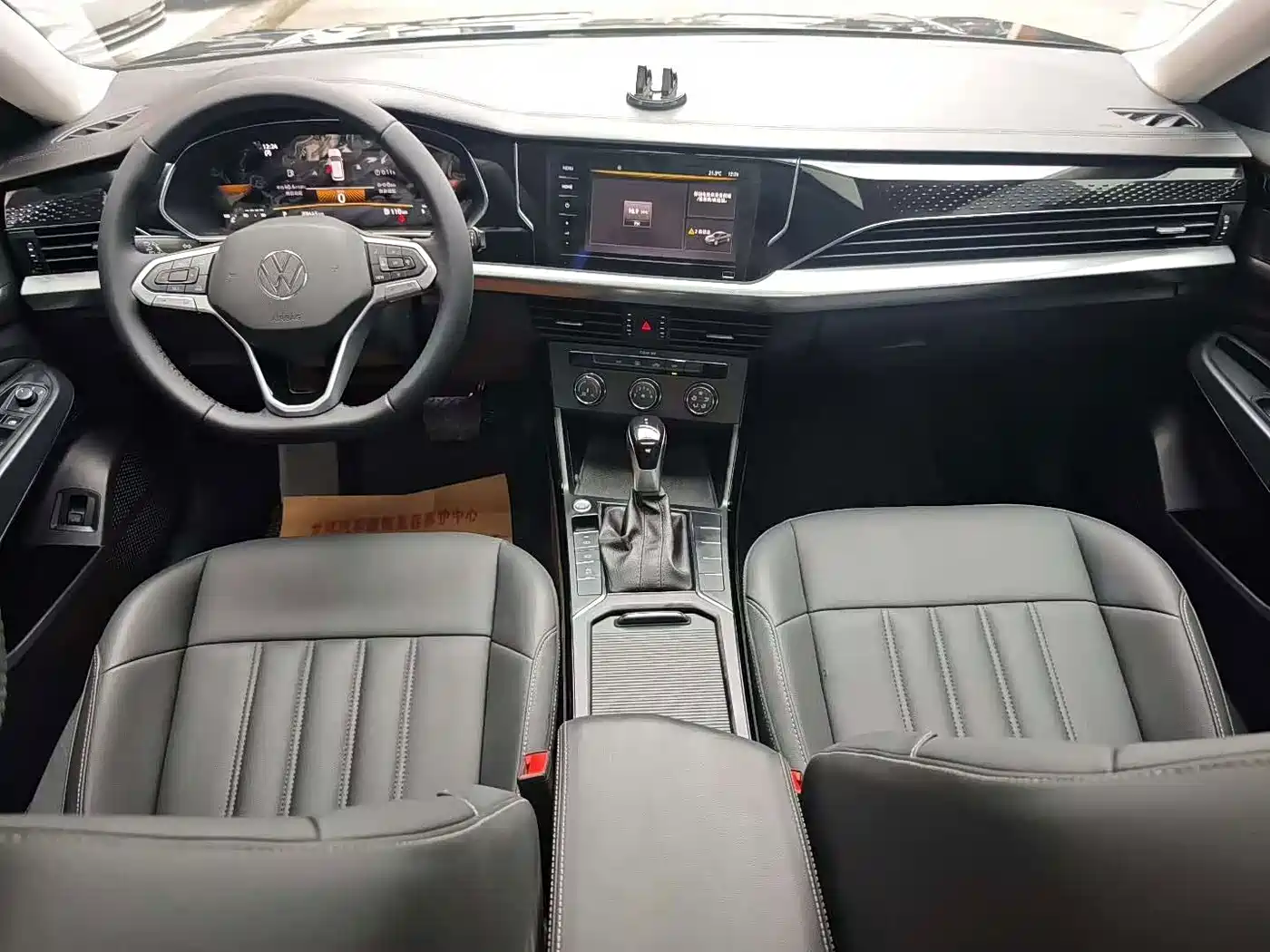 Фото 5 - Volkswagen Passat