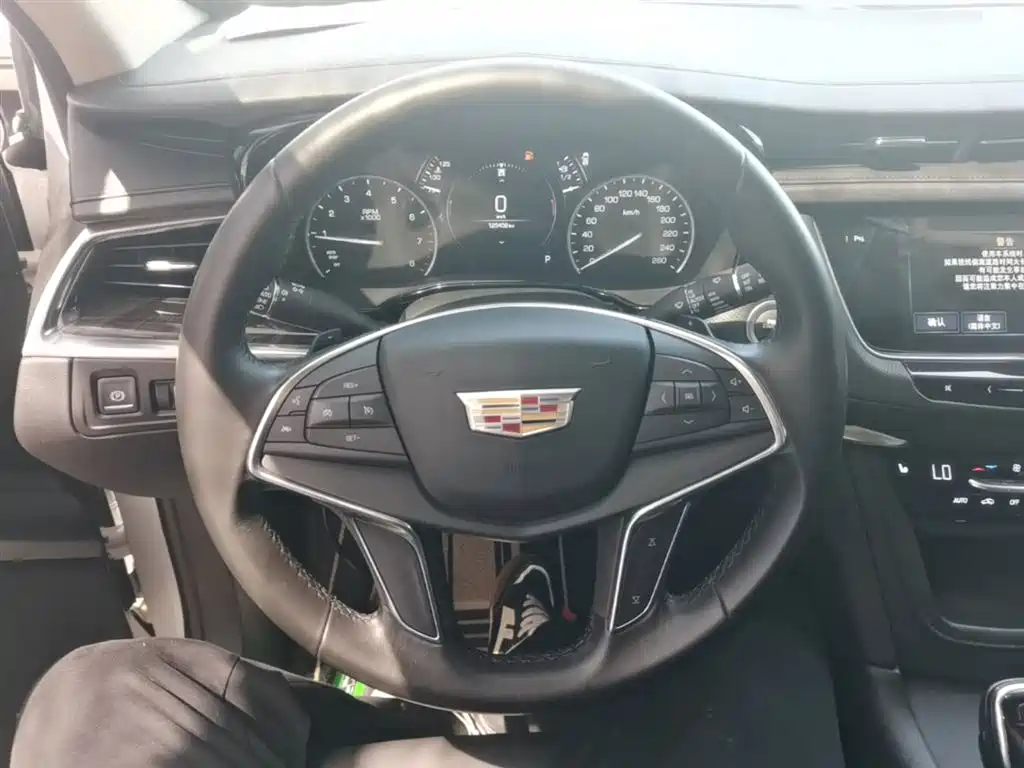 Cadillac XT5 2018 25T Luxury фото 11
