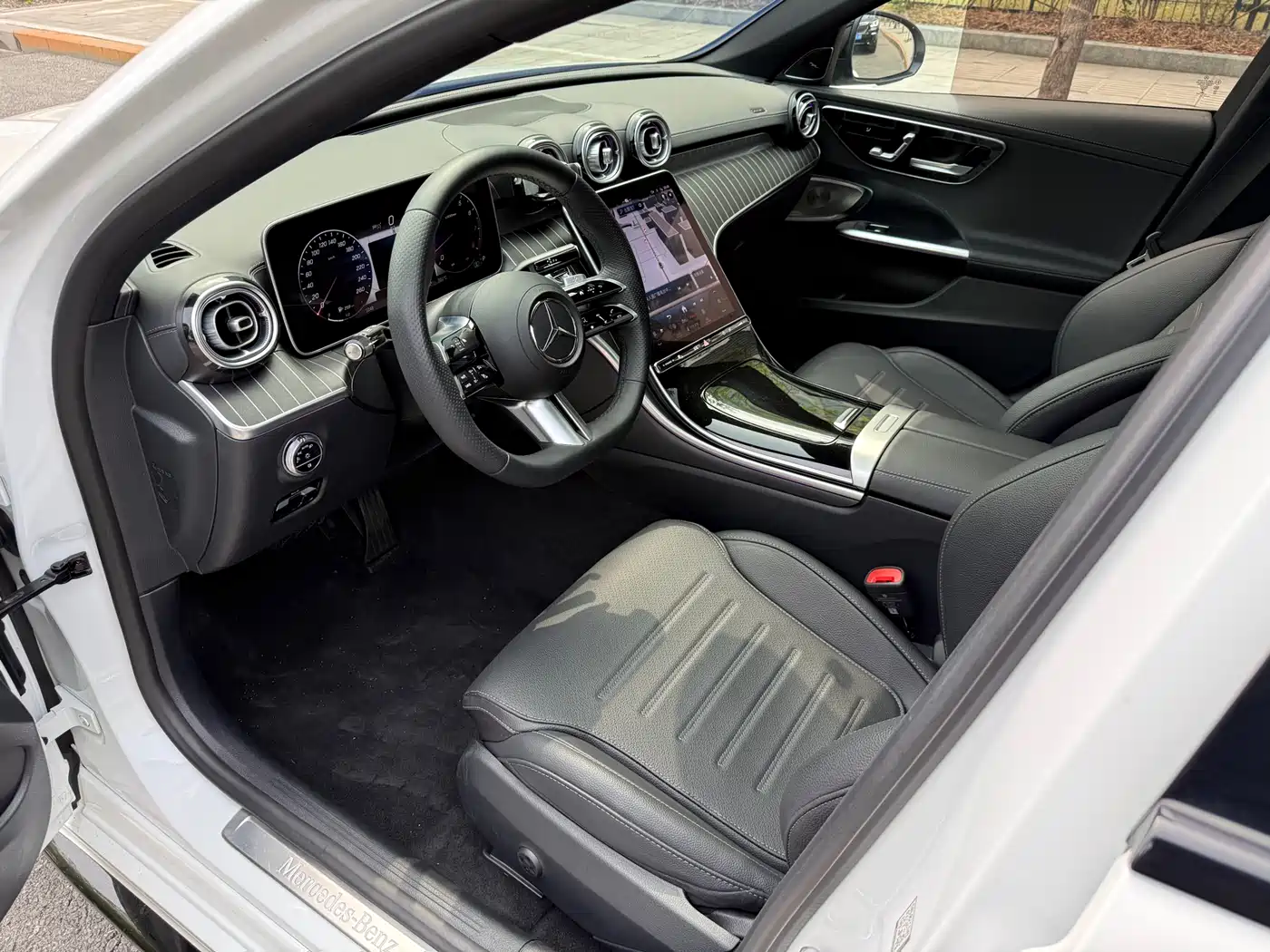 Mercedes-Benz C-Class 2023 Facelift C 260 L Night Sport Edition фото 23