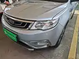 Фото 24 - Geely Atlas