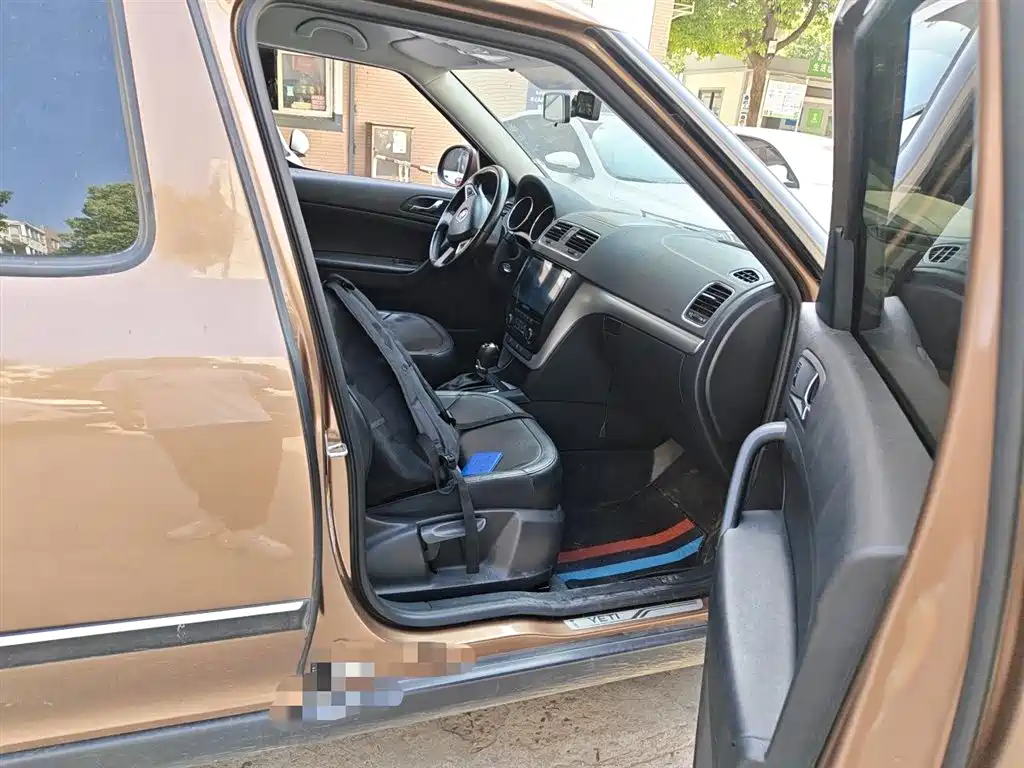 Škoda Yeti 2014 1.8TSI DSG Polar Edition фото 20