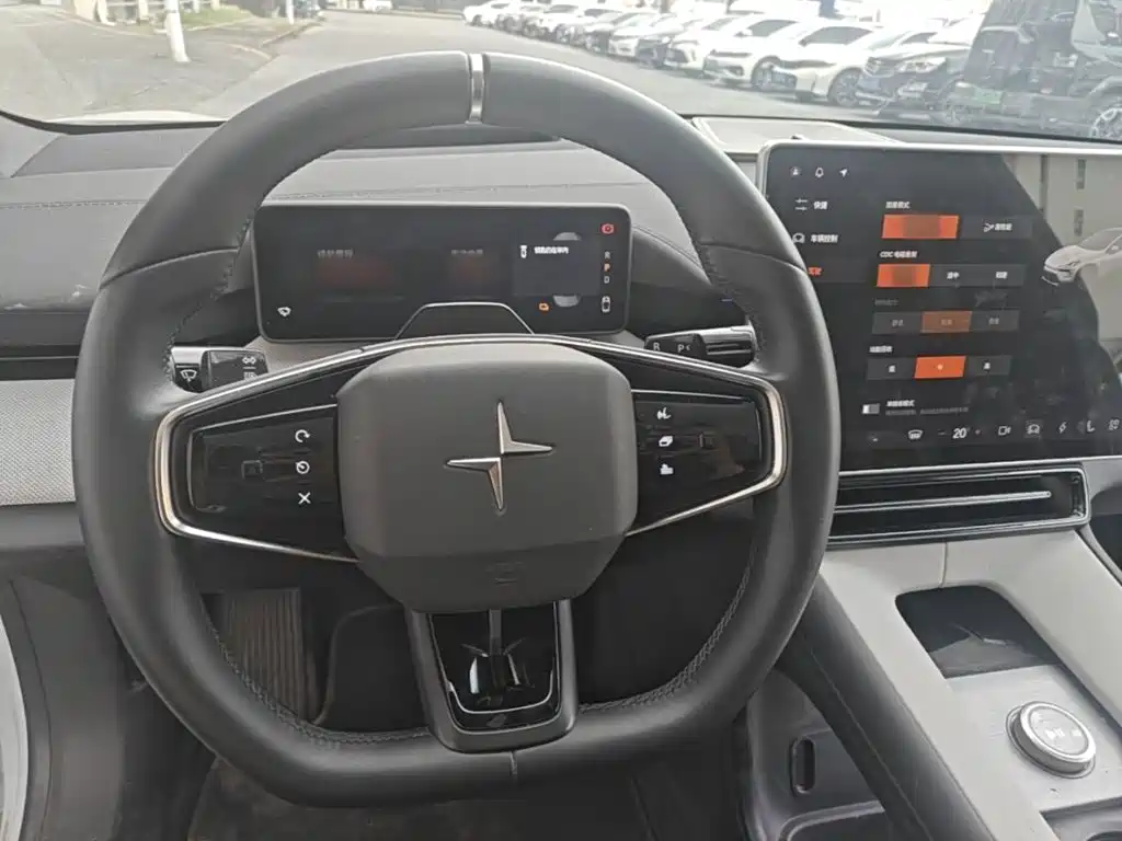 Photo 11 - Polestar 4