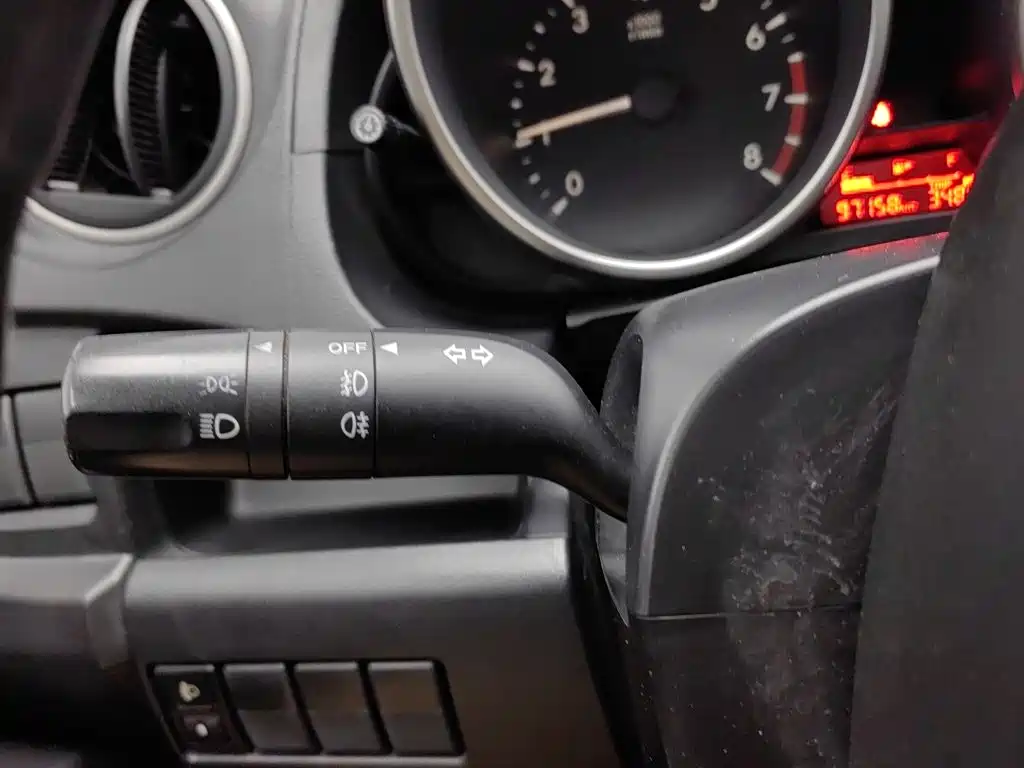 Mazda Mazda5 2013 2011 2.0L Automatic Comfort