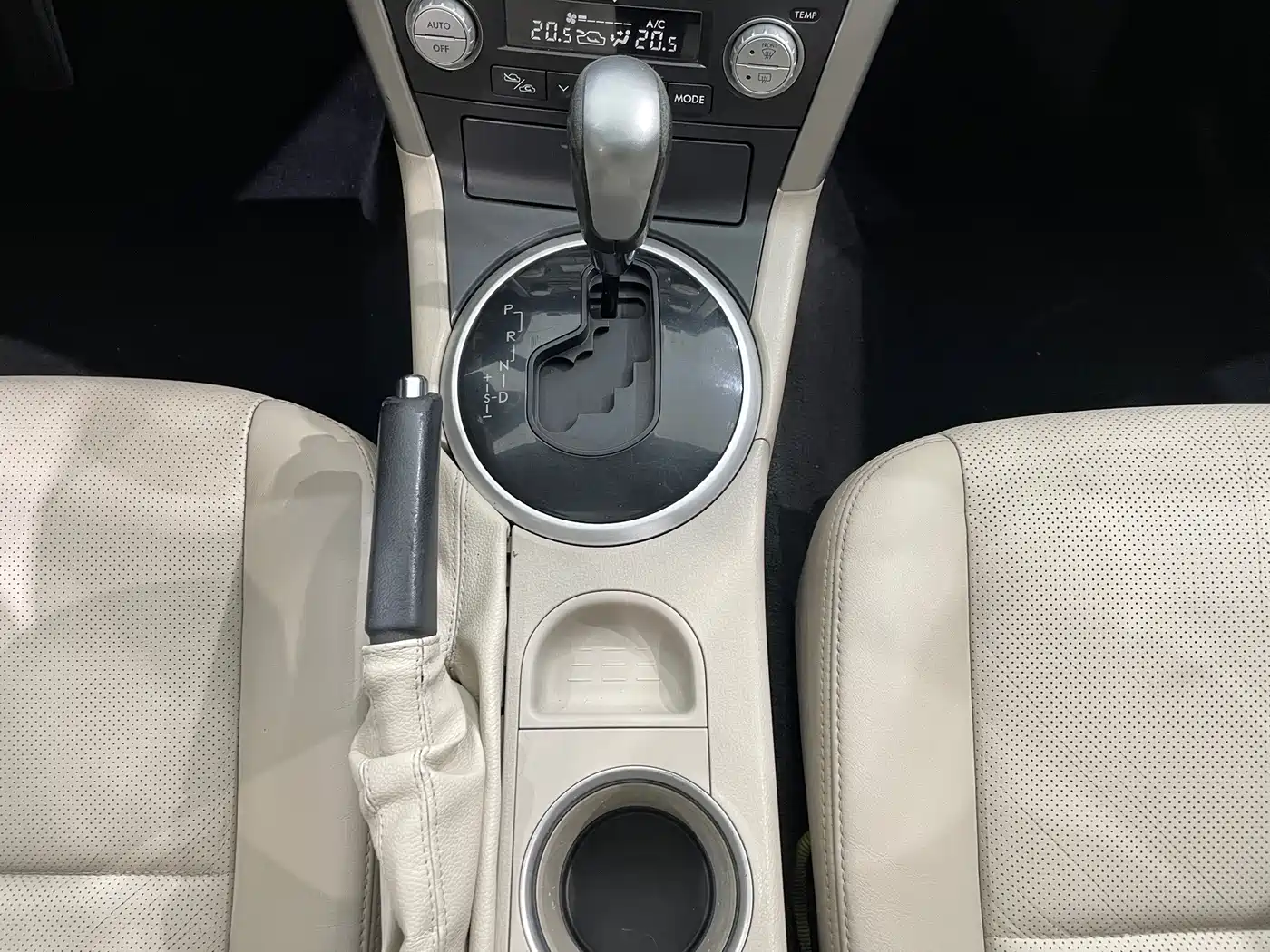 Subaru Legacy 2009 2006 Model 2.0R