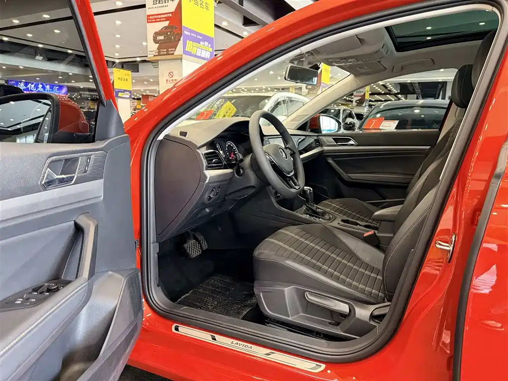 Photo 4 - Volkswagen Lavida