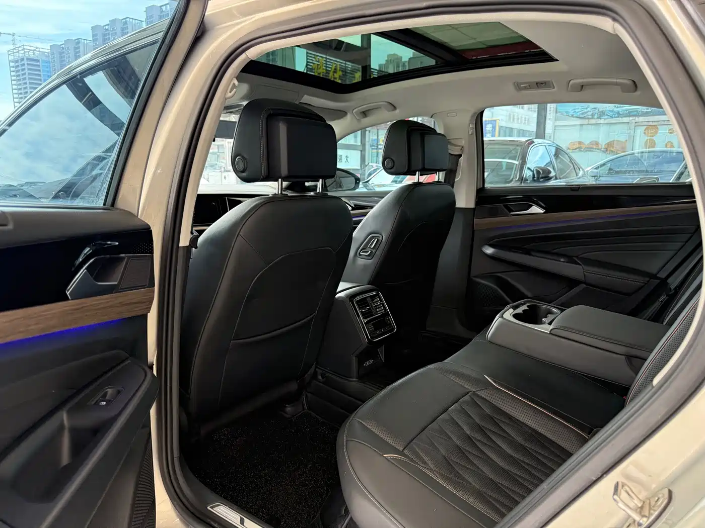 Фото 6 - Volkswagen Passat