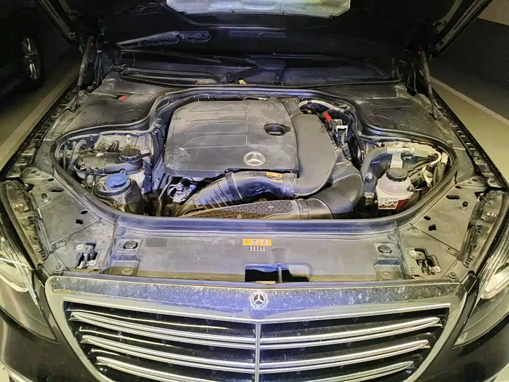 Photo 3 - Mercedes-Benz S-Class