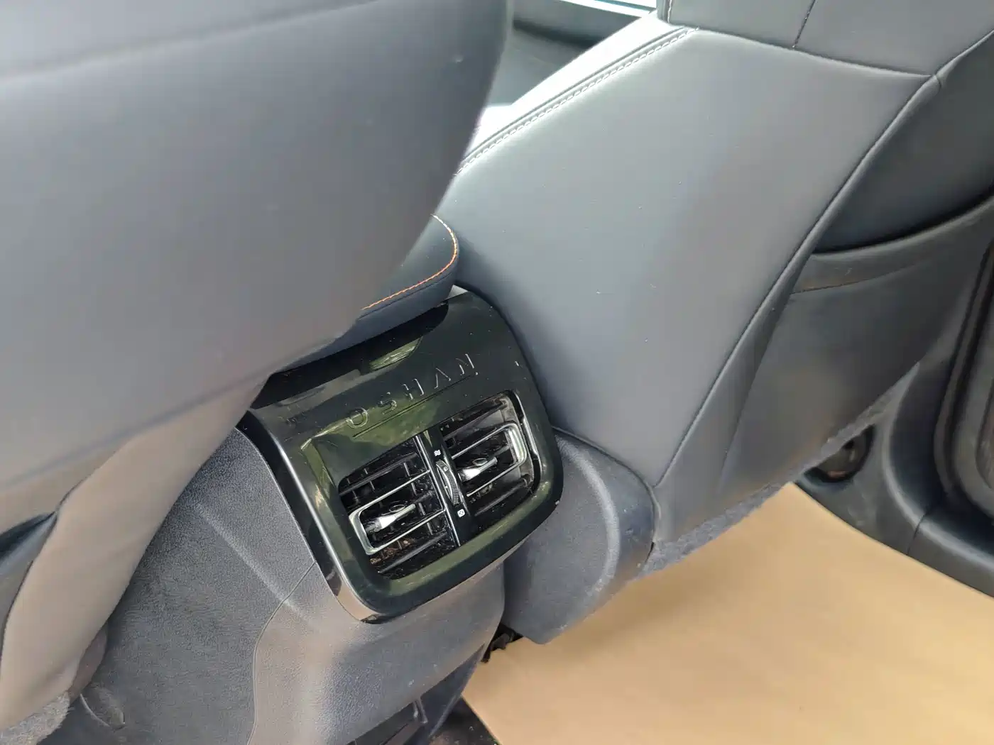 Changan Oshan X7 2020 2020 1.5T Facial Recognition Full Auto Parking Space Leisure Edition