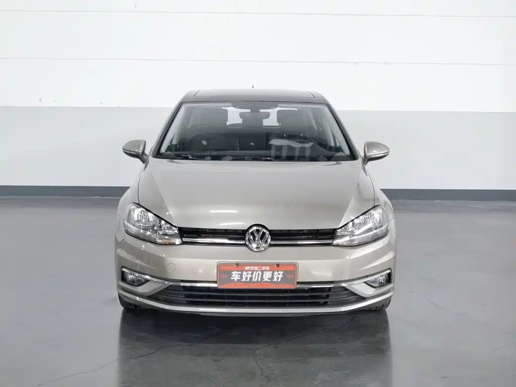 Photo 3 - Volkswagen Golf