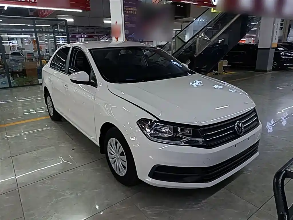 VOLKSWAGEN SANTANA
