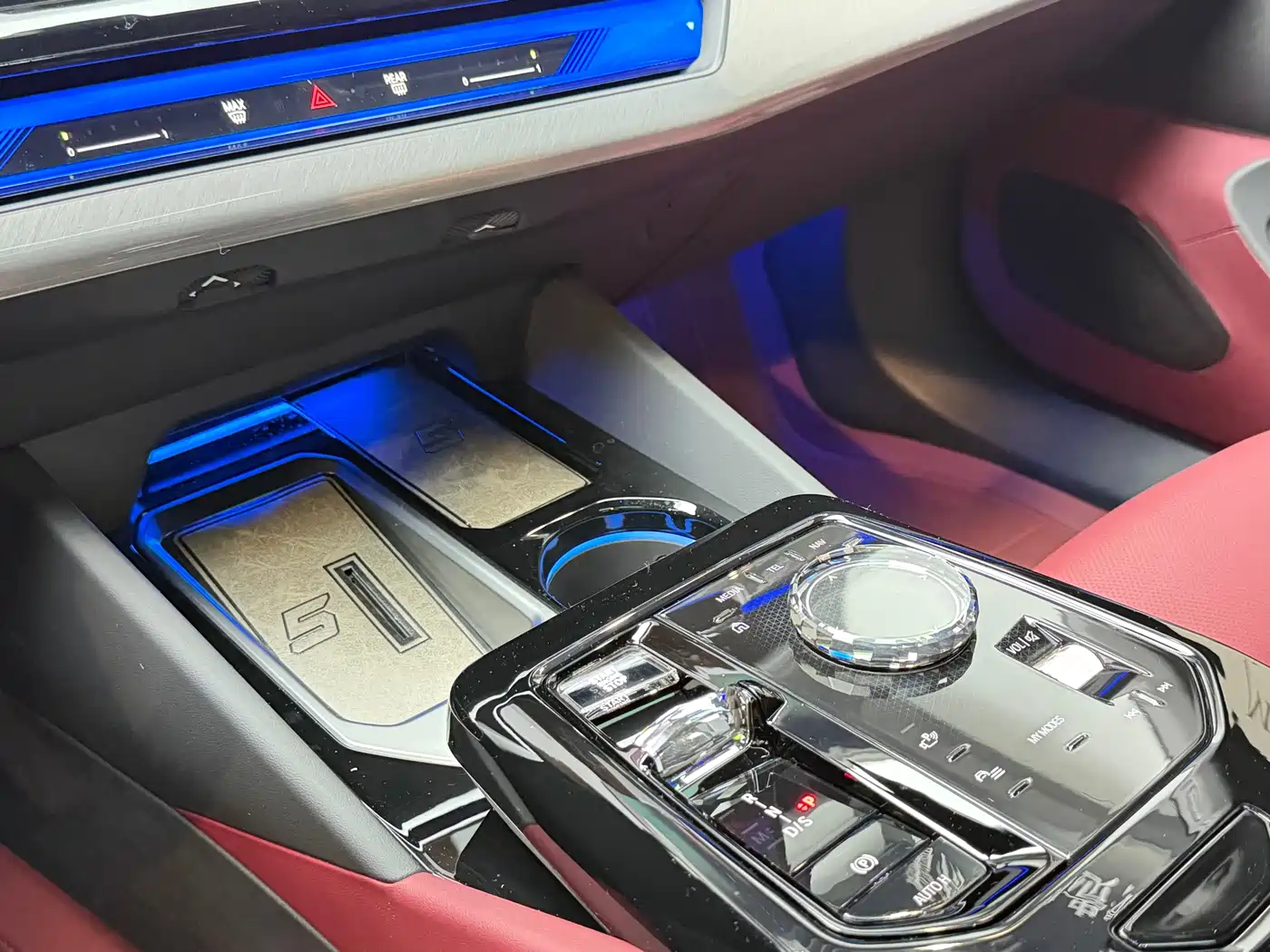 BMW 5 Series 2024 530Li Premium M Sport Package фото 13