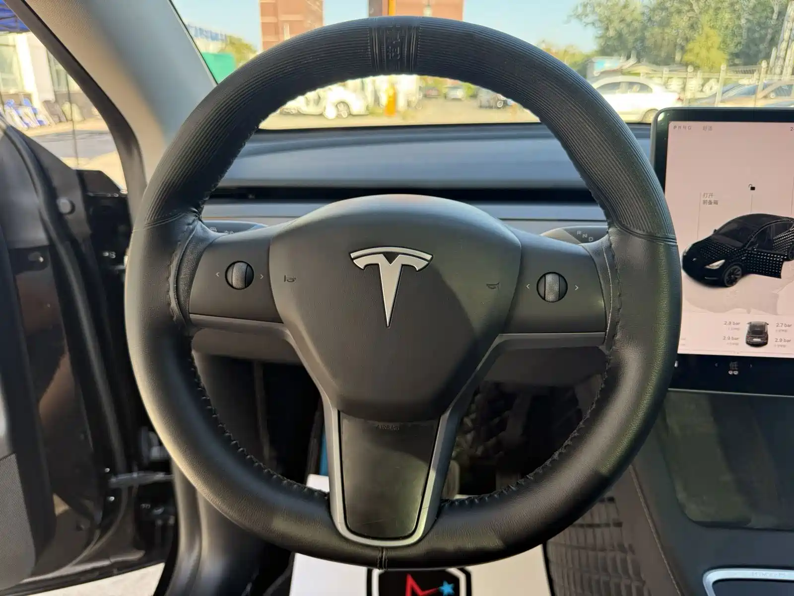 Фото 13 - Tesla Model Y