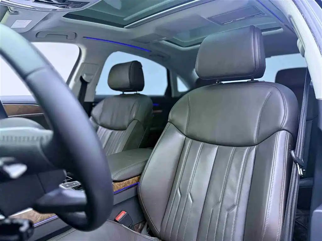 Audi A8 2018 A8L 55 TFSI quattro Launch Premium фото 11