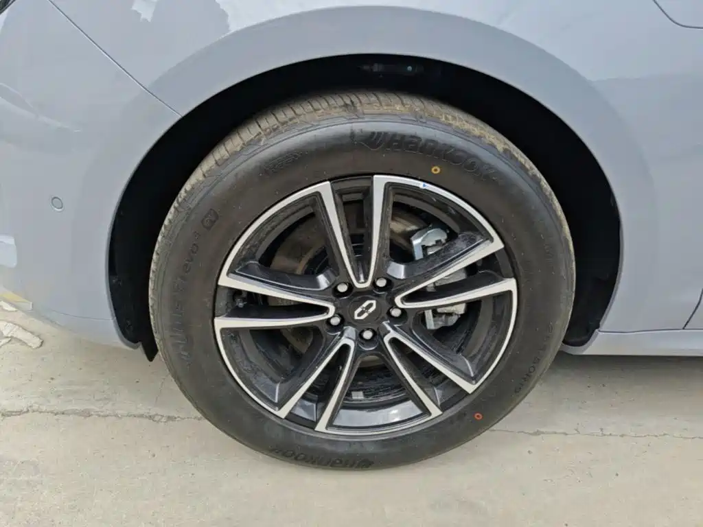 AITO Wenjie AITO M5 2026 2025 Extended Range Ultra RWD