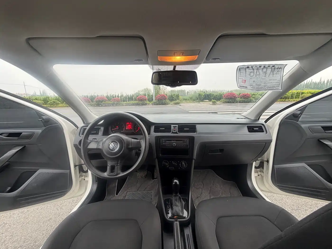 Volkswagen Santana 2013 1.6L Automatic Trend Edition фото 5
