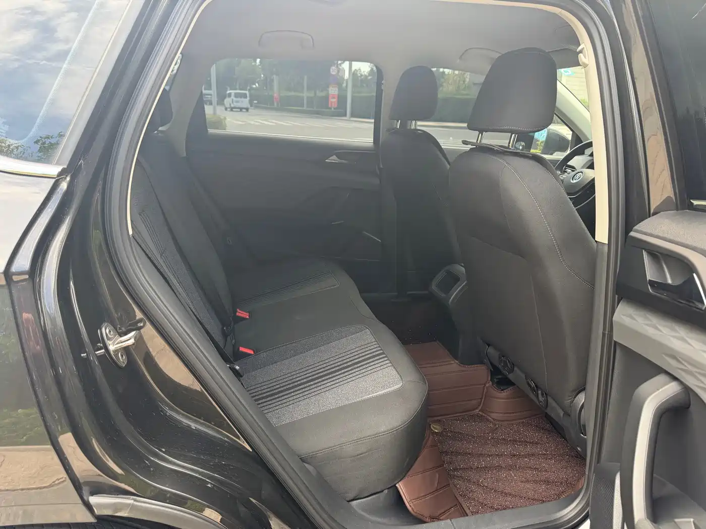 Volkswagen Tharu, миниатюра 9