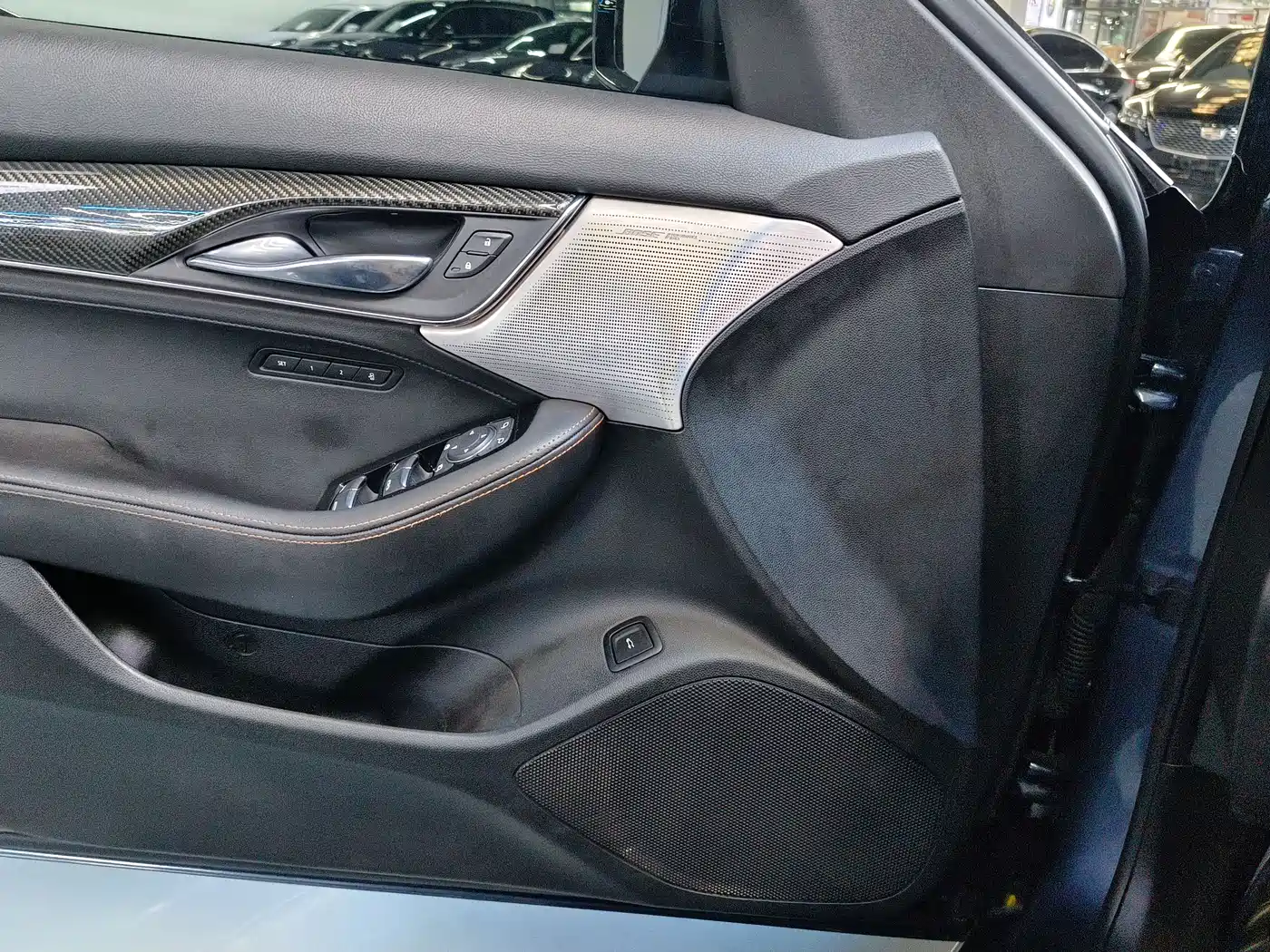 Cadillac CT5 2021 28T Platinum Edition фото 9