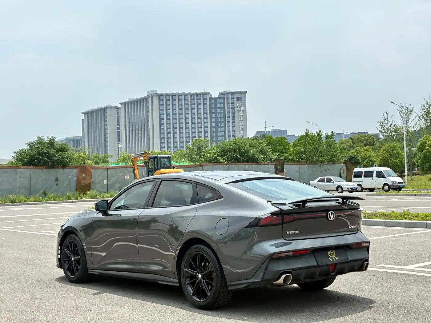 CHANGAN UNI-V