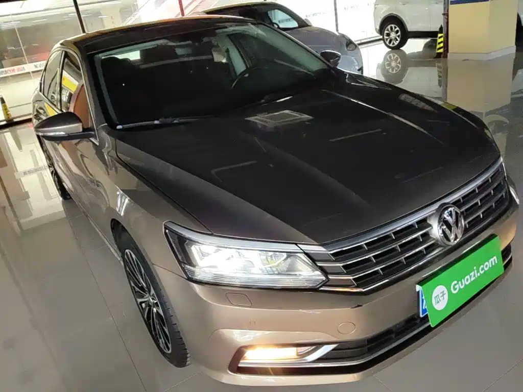 Фото 4 - Volkswagen Passat