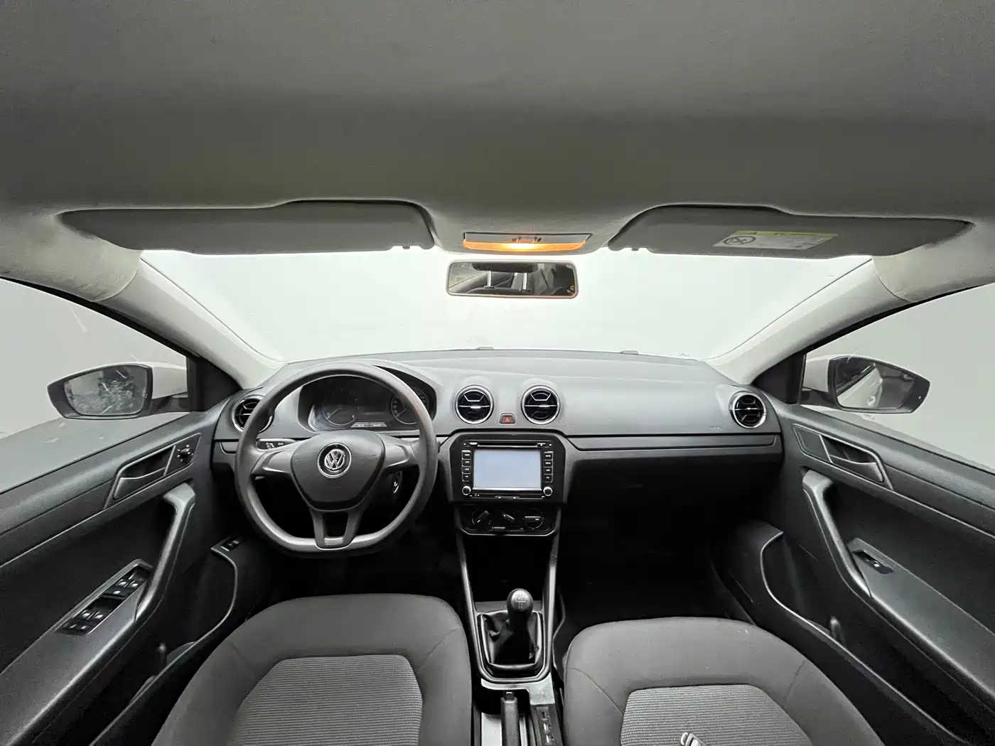 Volkswagen Jetta 2017 1.5L Manual Fashion фото 4
