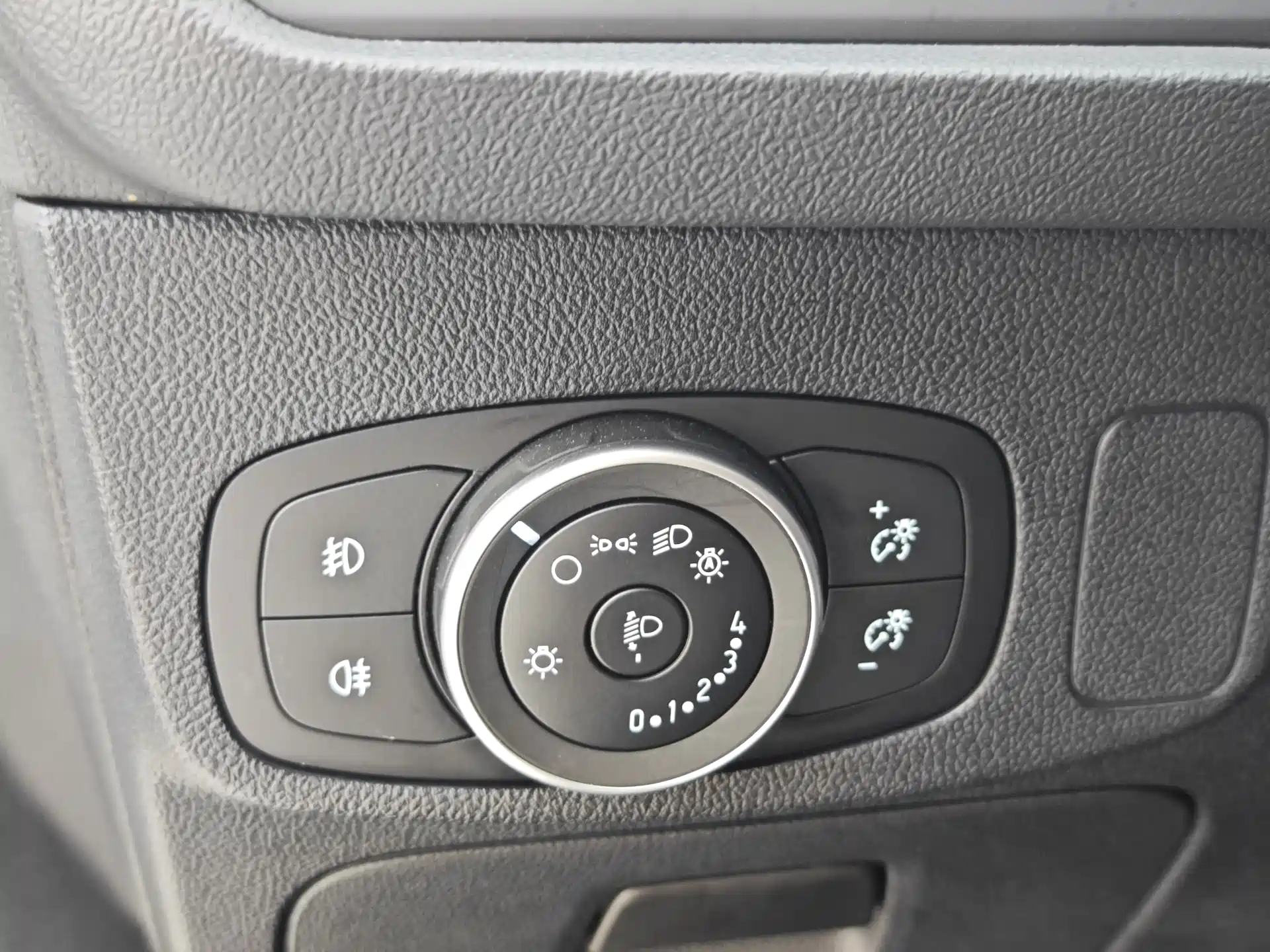 Фото 26 - Ford Focus