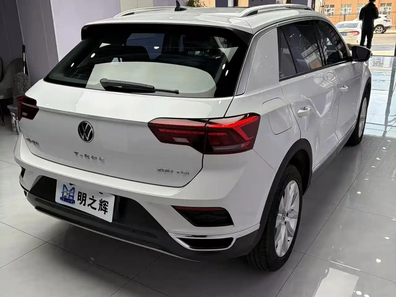 Volkswagen T-ROC 2022 280TSI DSG 2WD Elite PLUS фото 7