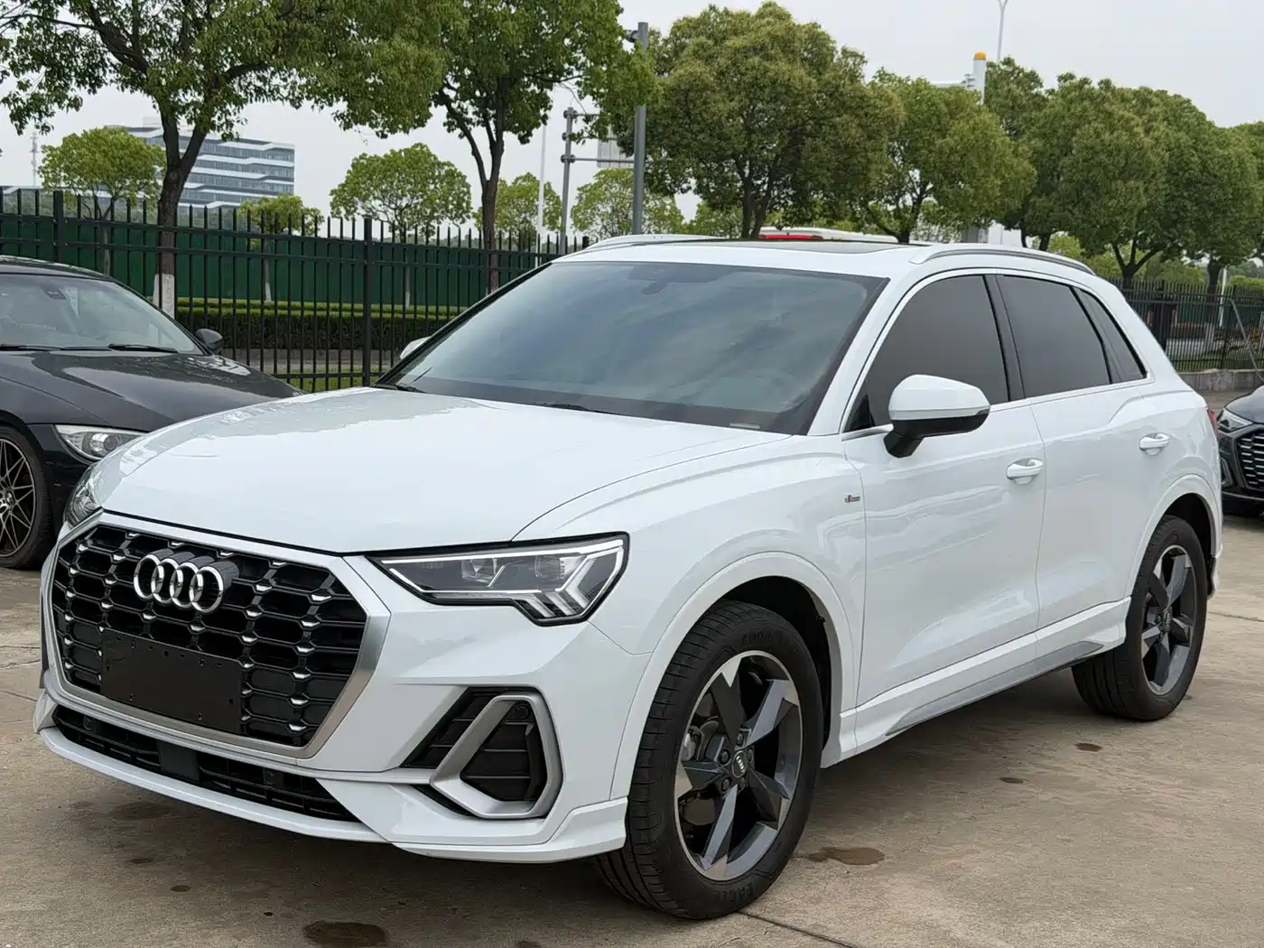 Audi Q3 2020 35 TFSI Fashion Dynamic фото 2