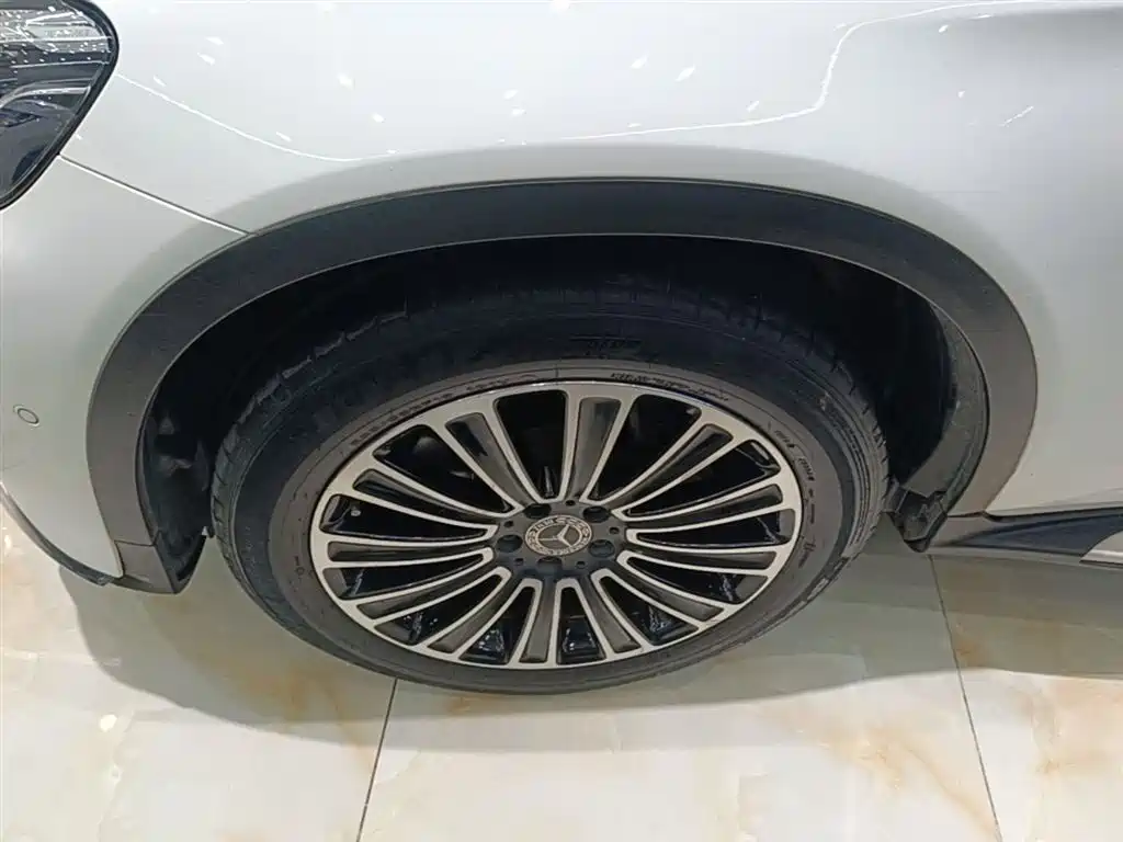 Mercedes-Benz GLC 2019 GLC 260 L 4MATIC Dynamic фото 23