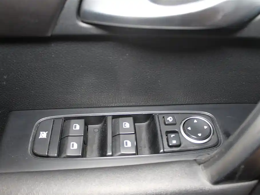 Kia Sportage 2019 2.0L Automatic Smart Luxury Edition фото 14