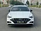 Photo 2 - Hyundai Sonata
