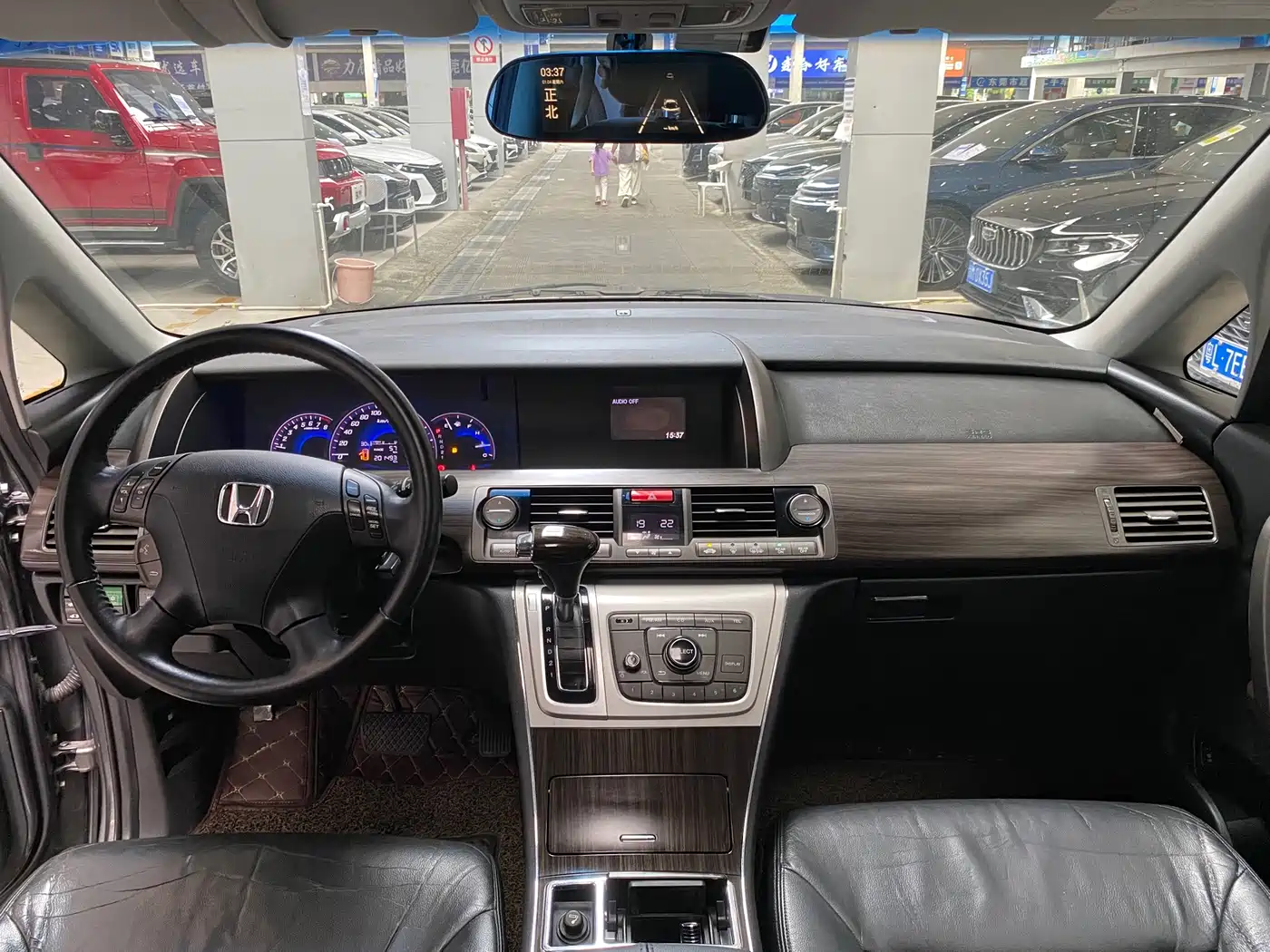 Фото 7 - Honda Elysion
