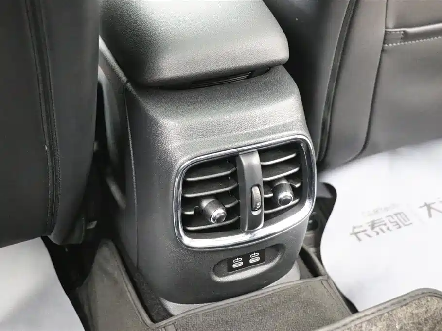 MINI CLUBMAN 2019 2.0T COOPER S фото 22