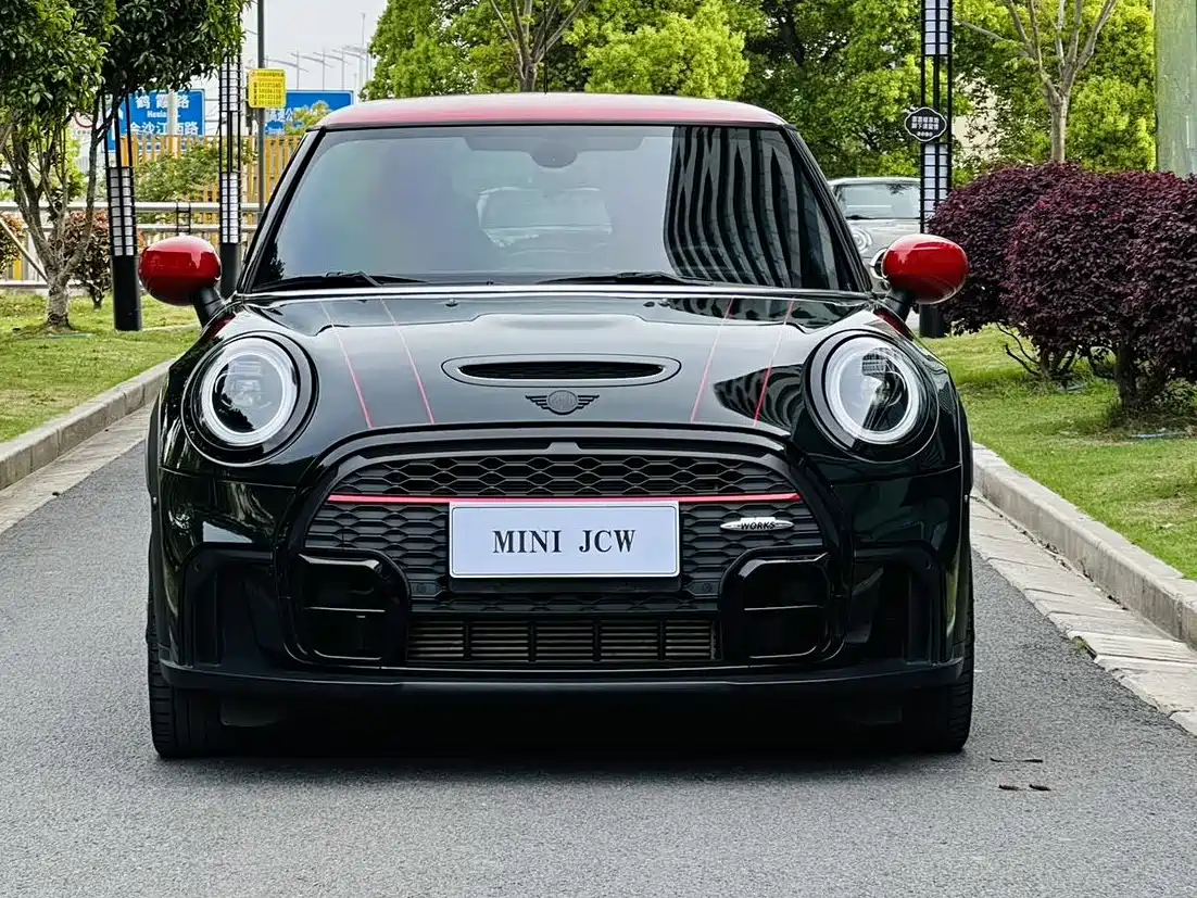 MINI JCW