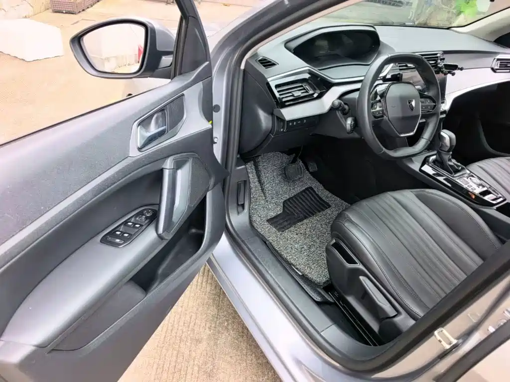 Peugeot 408 2023 2022 1.6T Progressive Edition