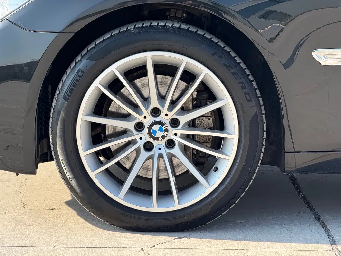 BMW 7 Series 2014 730Li Premium фото 12