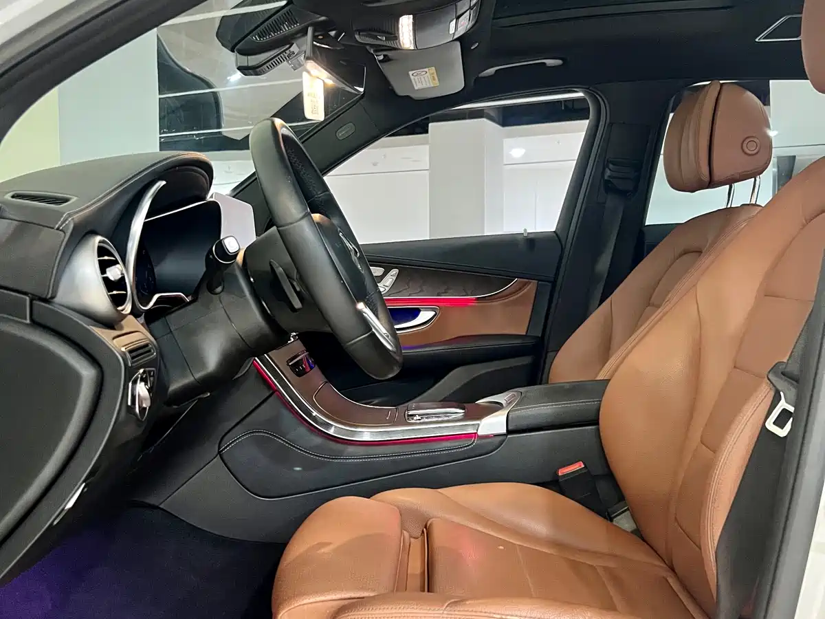 Mercedes-Benz GLC 2020 GLC 260 L 4MATIC Luxury фото 6
