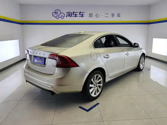 Volvo S60 2017 S60L T4 Momentum — фото 3