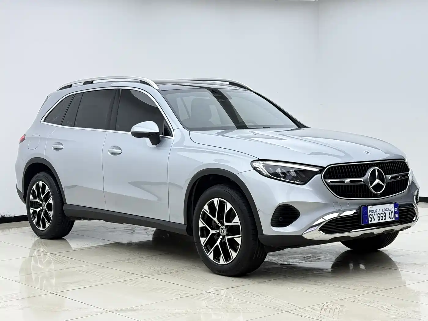 Mercedes-Benz GLC 2023 GLC 260 L 4MATIC Sport 5-seater фото 3