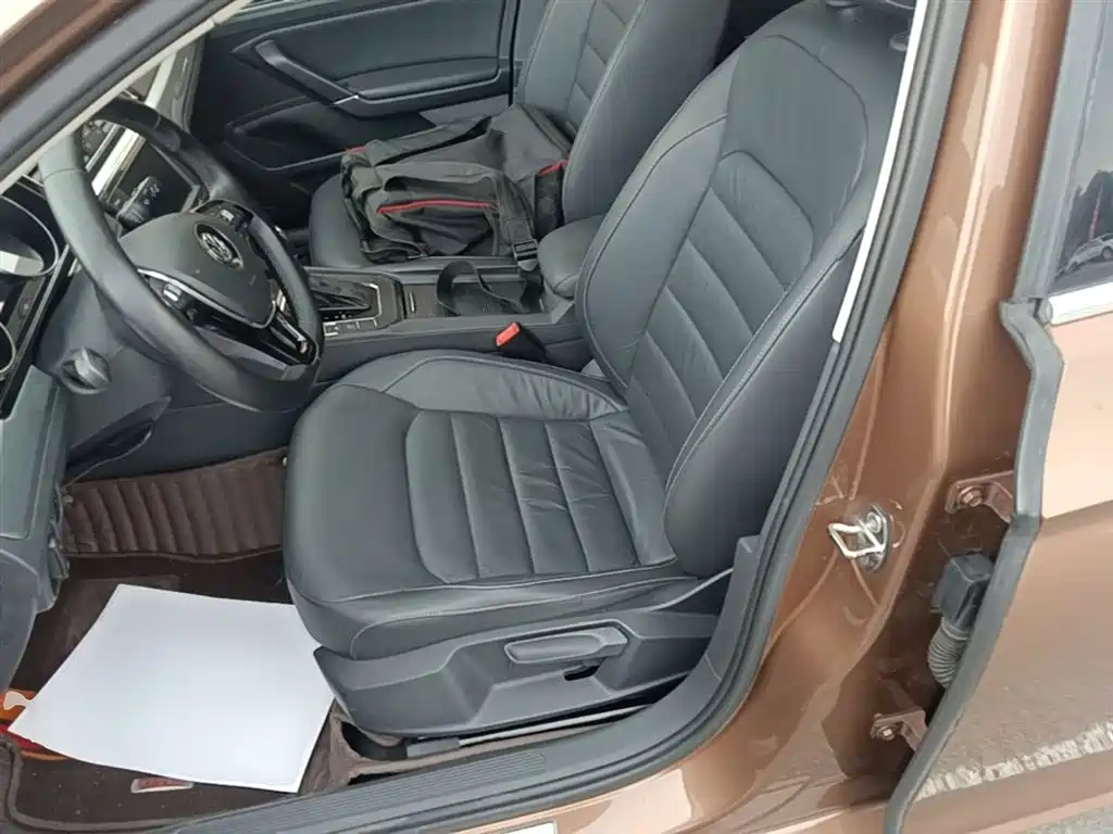 Volkswagen Lamando 2015 330TSI DSG Comfort фото 15