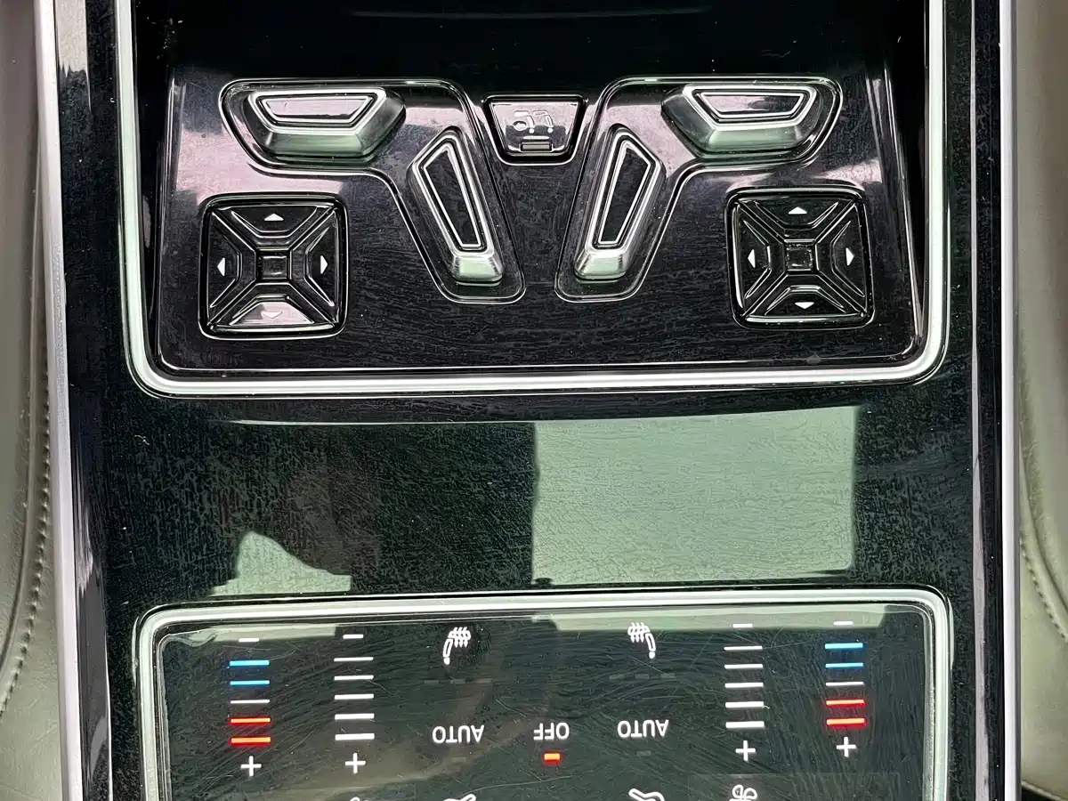 Audi A8 2019 Plus A8L 50 TFSI quattro Comfort фото 8