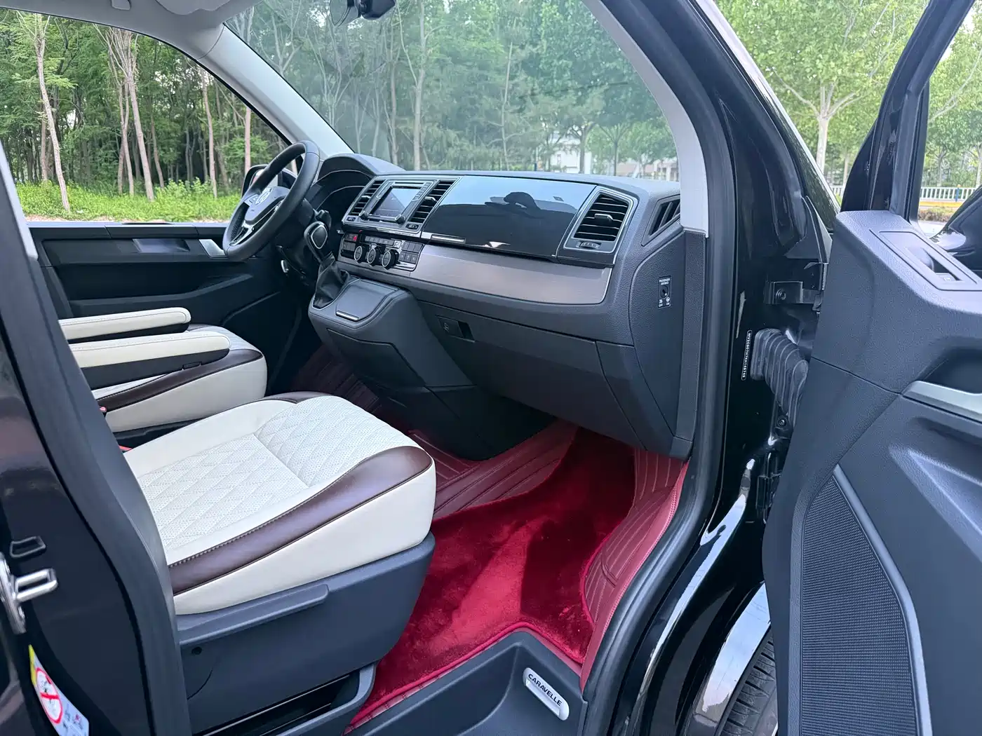 Volkswagen Caravelle 2019 2.0TSI 4WD Luxury 7-seater фото 12