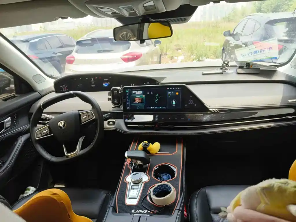 Changan UNI-K 2024 2024 2.0T FWD Global Edition
