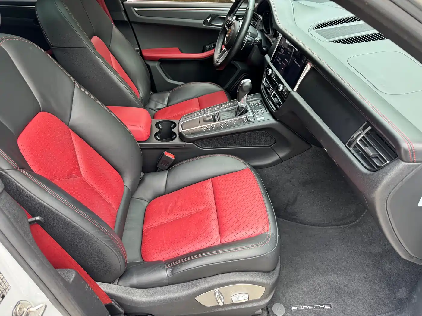 Porsche Macan 2018 Macan 2.0T фото 15
