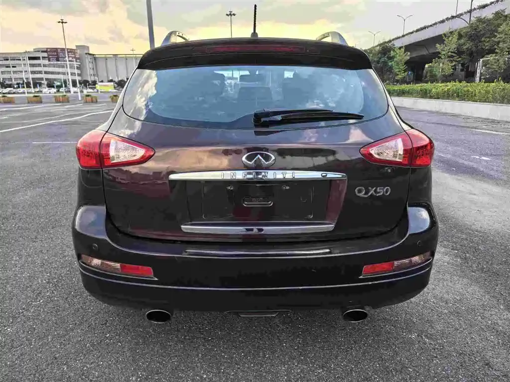 Infiniti QX50 (Import) 2015 2013 2.5L 2WD Elegance